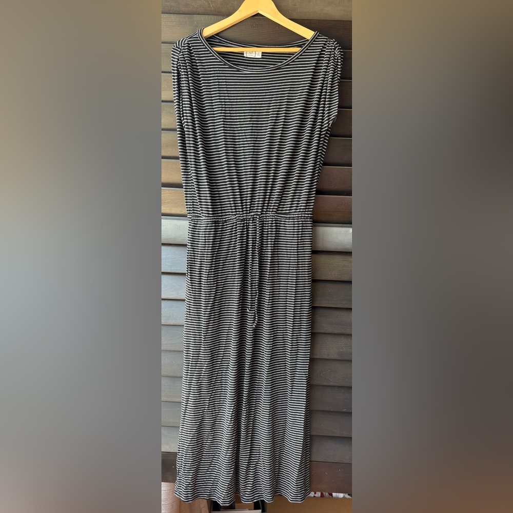 Maurice’s Women’s Medium Black White Stripe Stretchy Maxi Dress Pockets